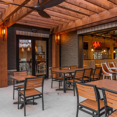 Catch-a-Fire Pizza Exterior Seating